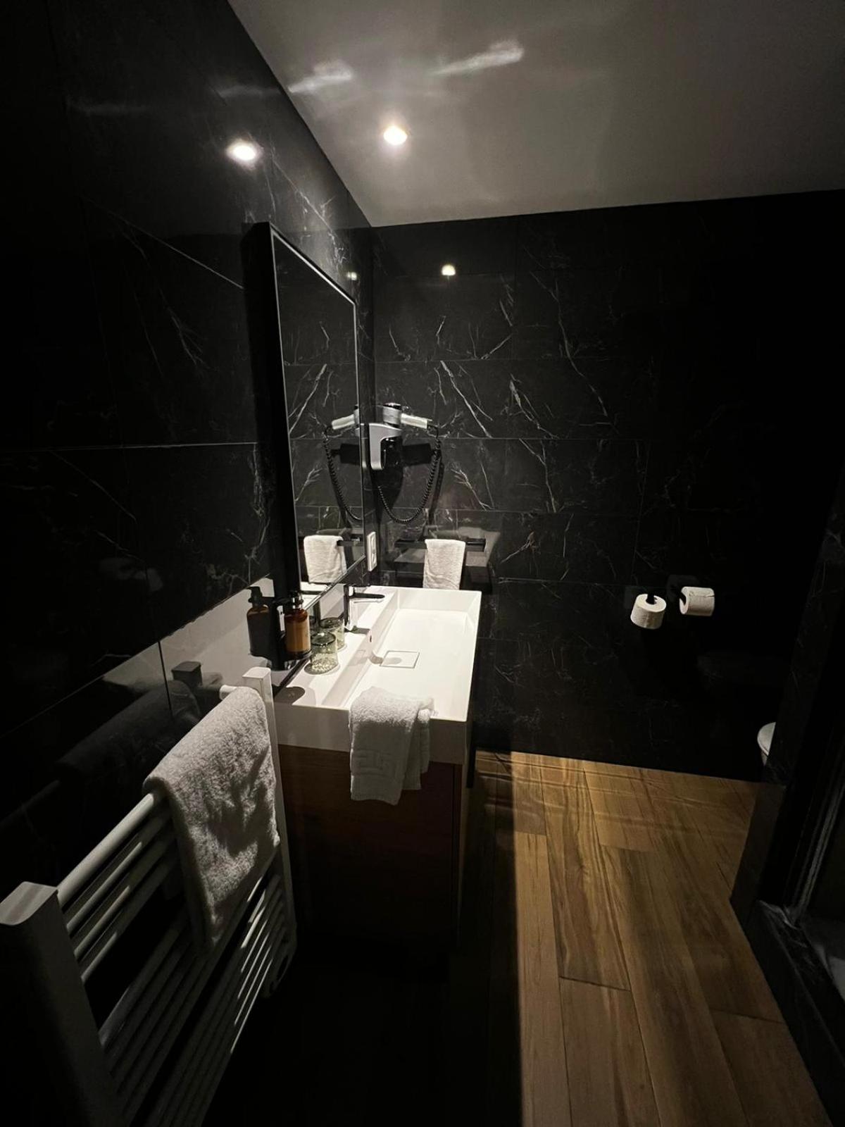 Hotel Saint-Julien Angers Pokoj fotografie