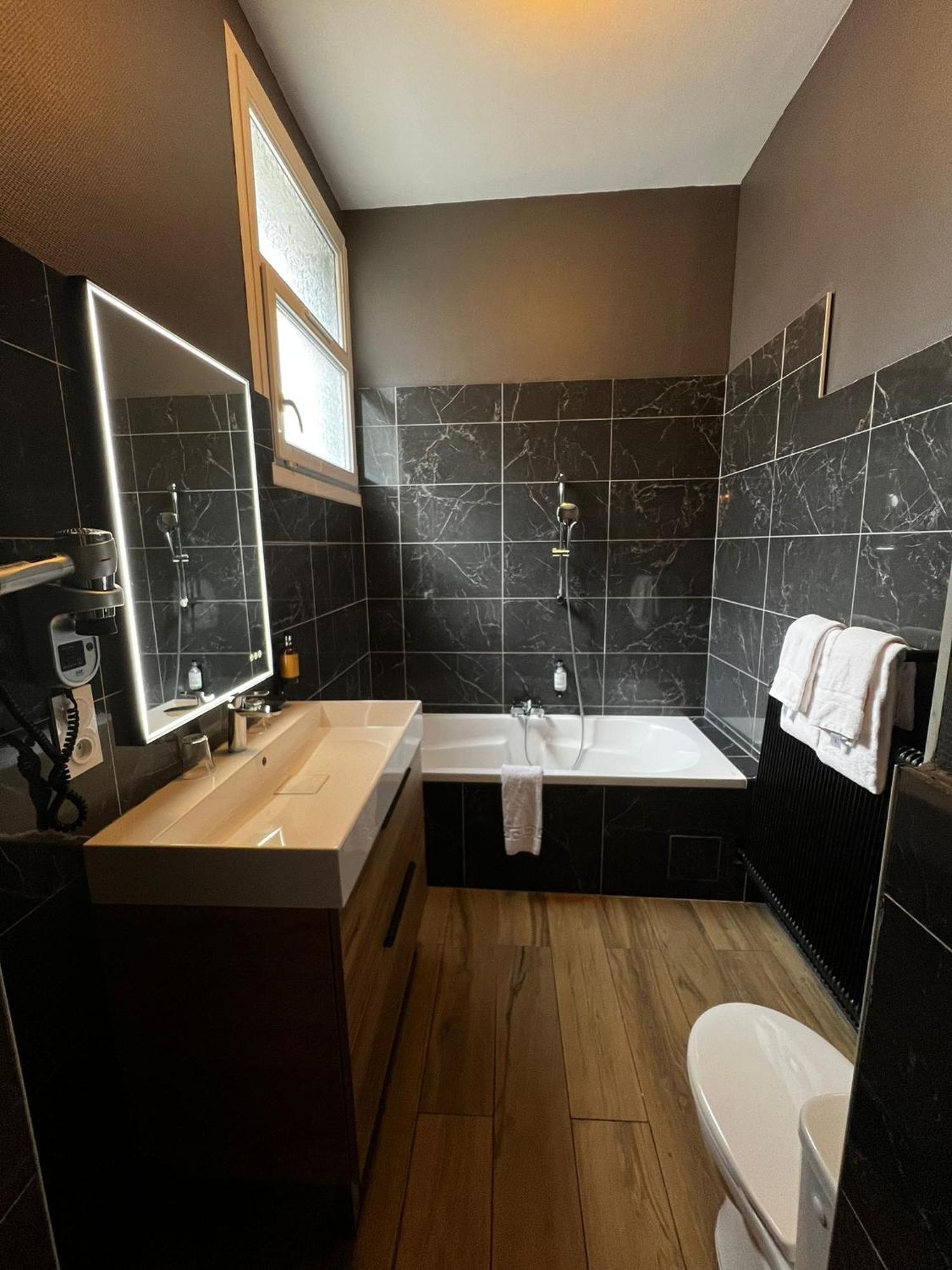 Hotel Saint-Julien Angers Pokoj fotografie
